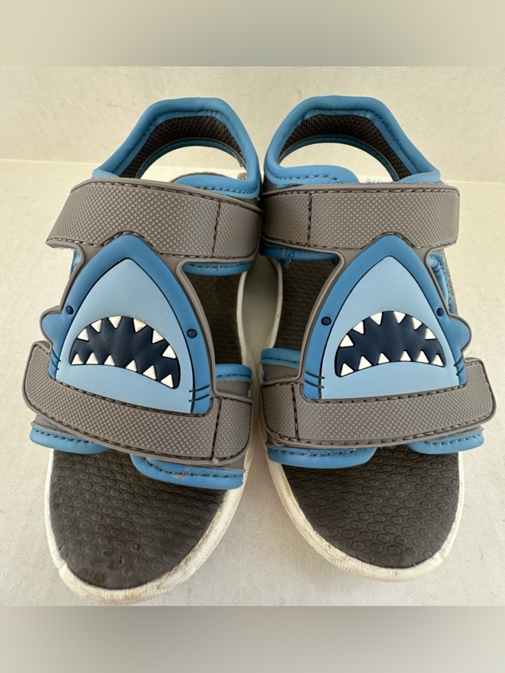 Carter's Toddler Boy Shark Sandals in Blue and Gray in Size 9 - Picture 13 of 14